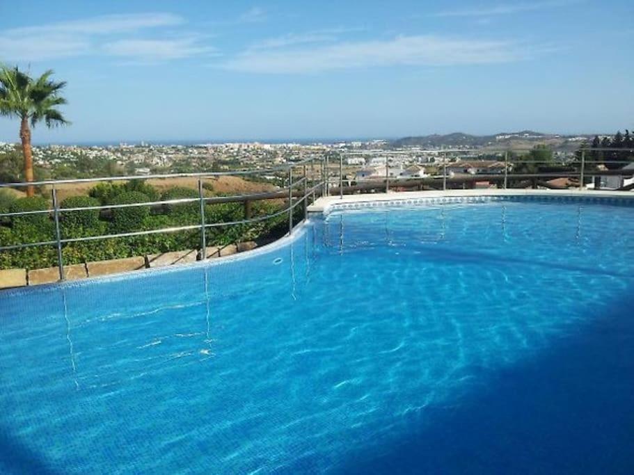 شقة Coqueto Atico Duplex Mijas Costa Santa Fe de los Boliches المظهر الخارجي الصورة